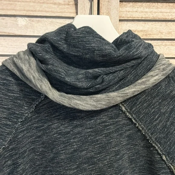 FP Free People Beach Cocoon Cowl Pullover One Size - Picture 9 of 12